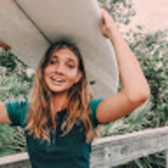 Meet your Posher, Taryn - Picture 1 of 1